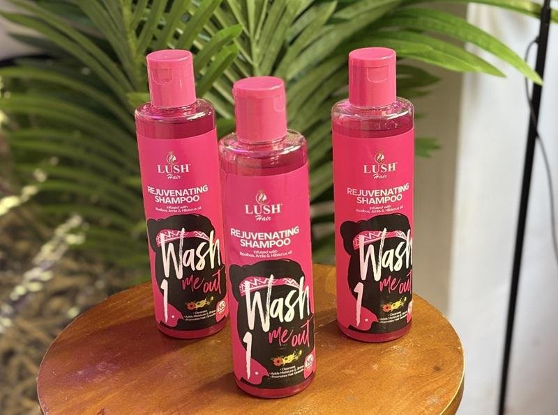 Lush Hair Rejuvenating Shampoo (Wash Me Out 1)