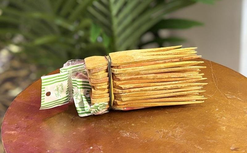Three-Tooth African Parting Comb (Cutting Comb)