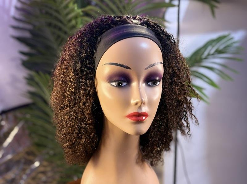 Band Pissie Wig