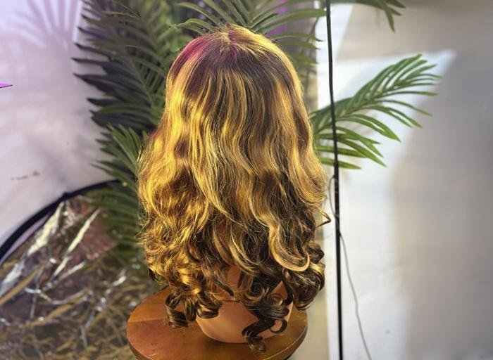 Bounce Piano Wig